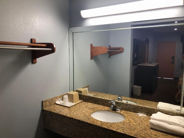La Mirage Inn LAX Airport image 2